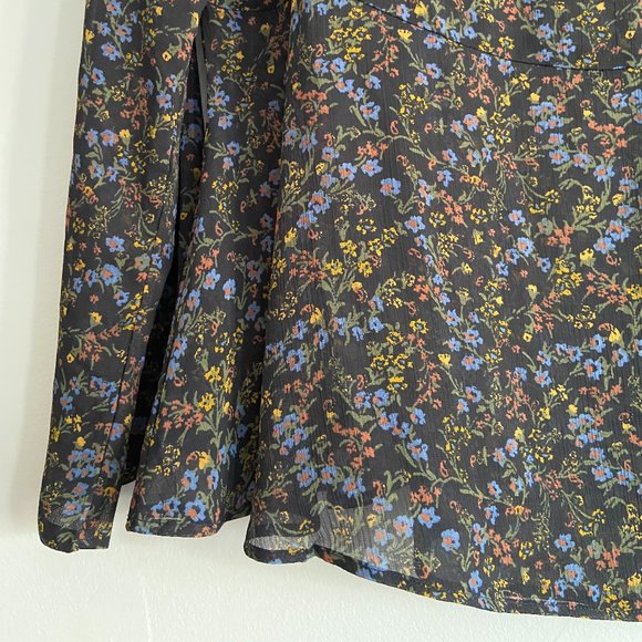 Long Sleeve Uniqlo Floral Blouse. Size L. - Picture 2 of 3